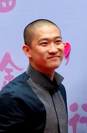 曹云金头像